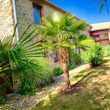La Demeure De Fiacre Bed and breakfast 4*