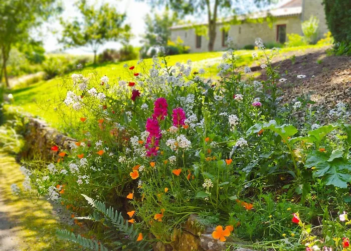 La Demeure De Fiacre Bed & Breakfast