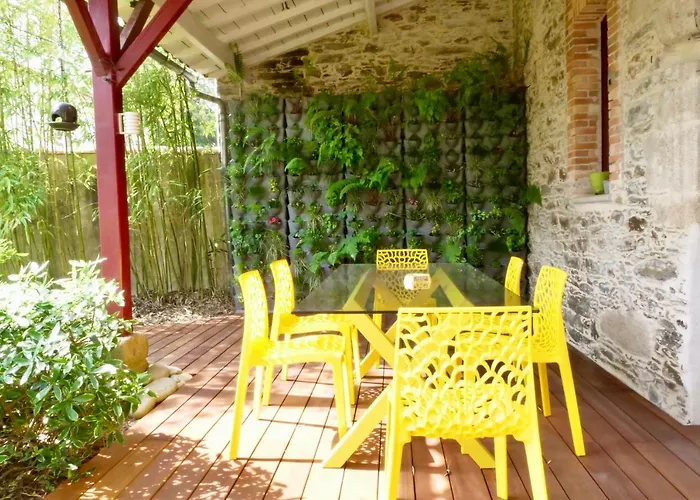 La Demeure De Fiacre Bed & Breakfast 4*