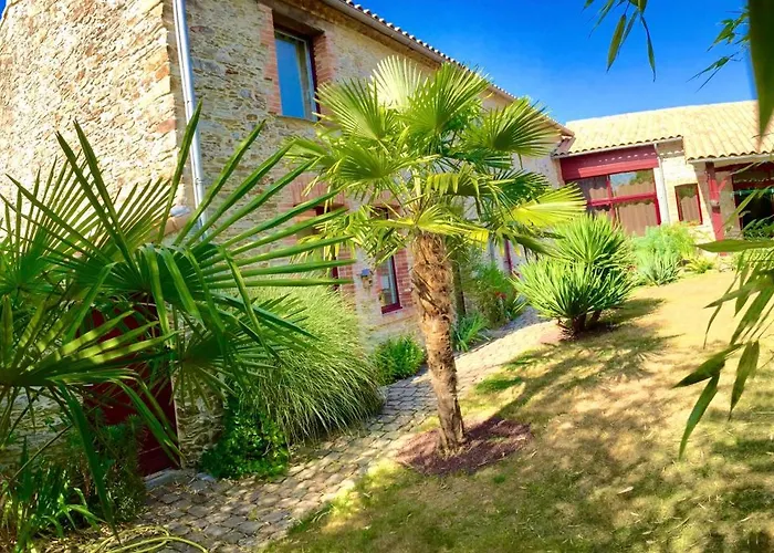 La Demeure De Fiacre Bed & Breakfast 4*