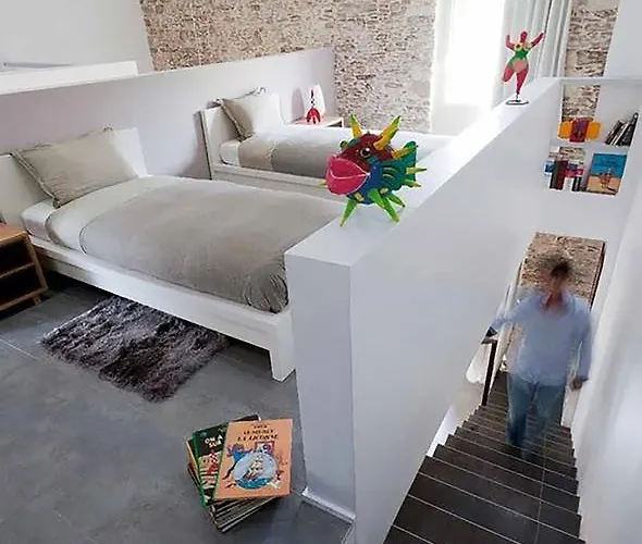 La Demeure De Fiacre Bed & Breakfast 4*